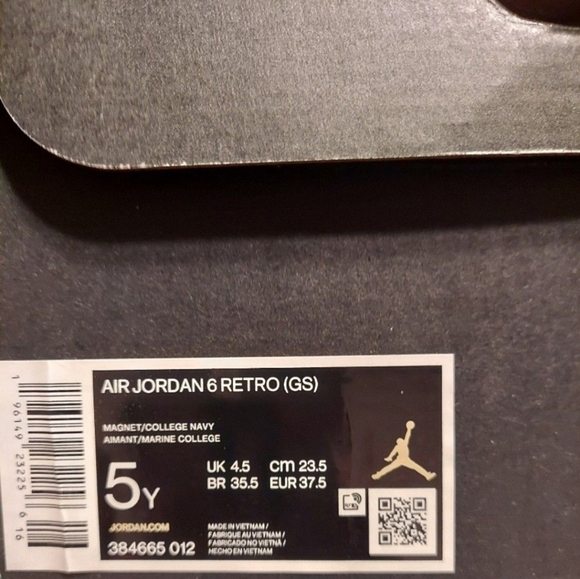 Jordan 6s - Picture 2 of 2
